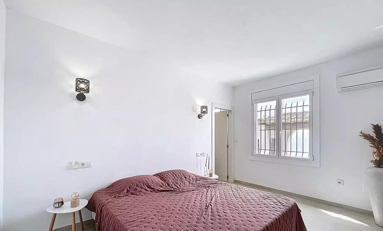 6 slaapkamer Villa te koop in Roses met zwembad garage - € 2.490.000 (Ref: 9873141)