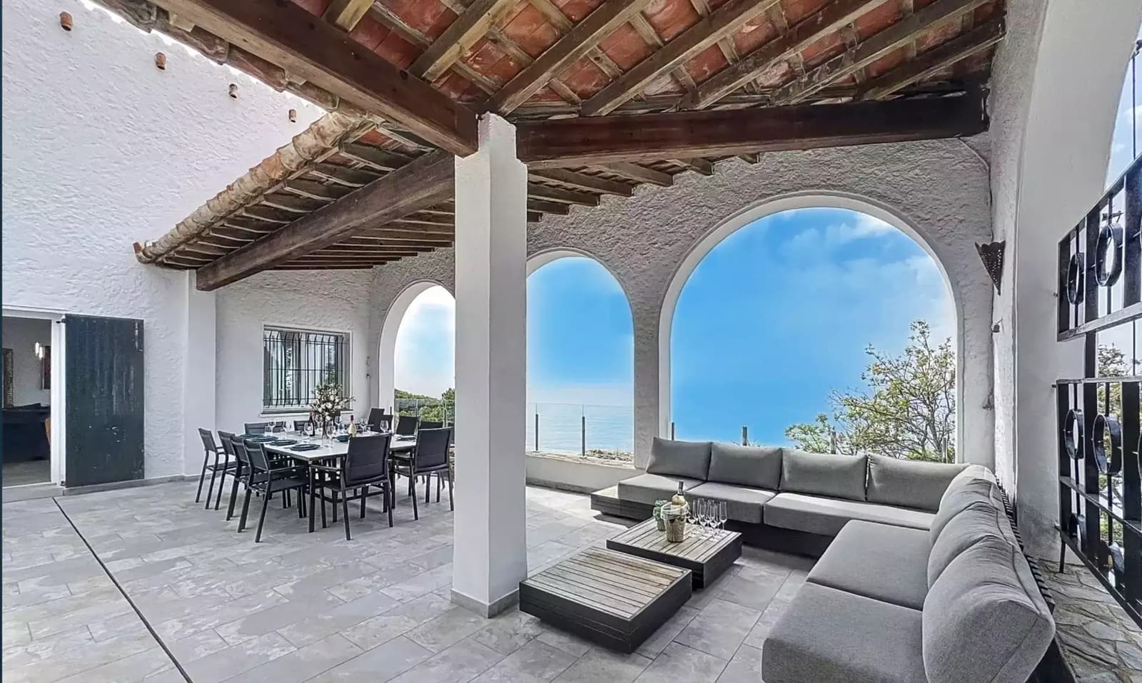 6 slaapkamer Villa te koop in Roses met zwembad garage - € 2.490.000 (Ref: 9873141)