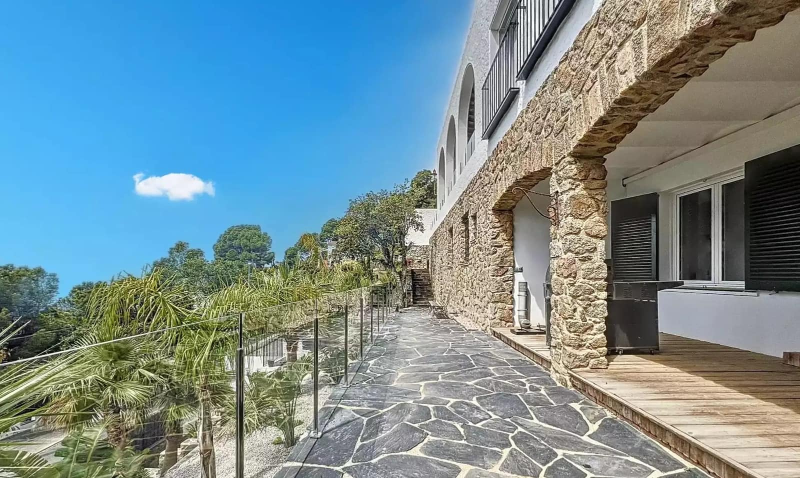 6 slaapkamer Villa te koop in Roses met zwembad garage - € 2.490.000 (Ref: 9873141)