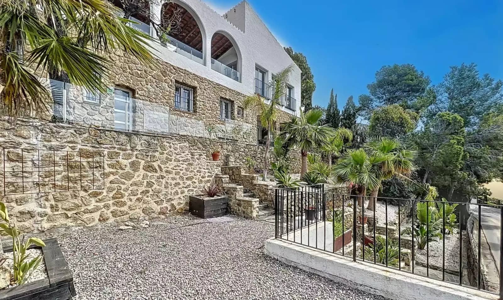 6 slaapkamer Villa te koop in Roses met zwembad garage - € 2.490.000 (Ref: 9873141)