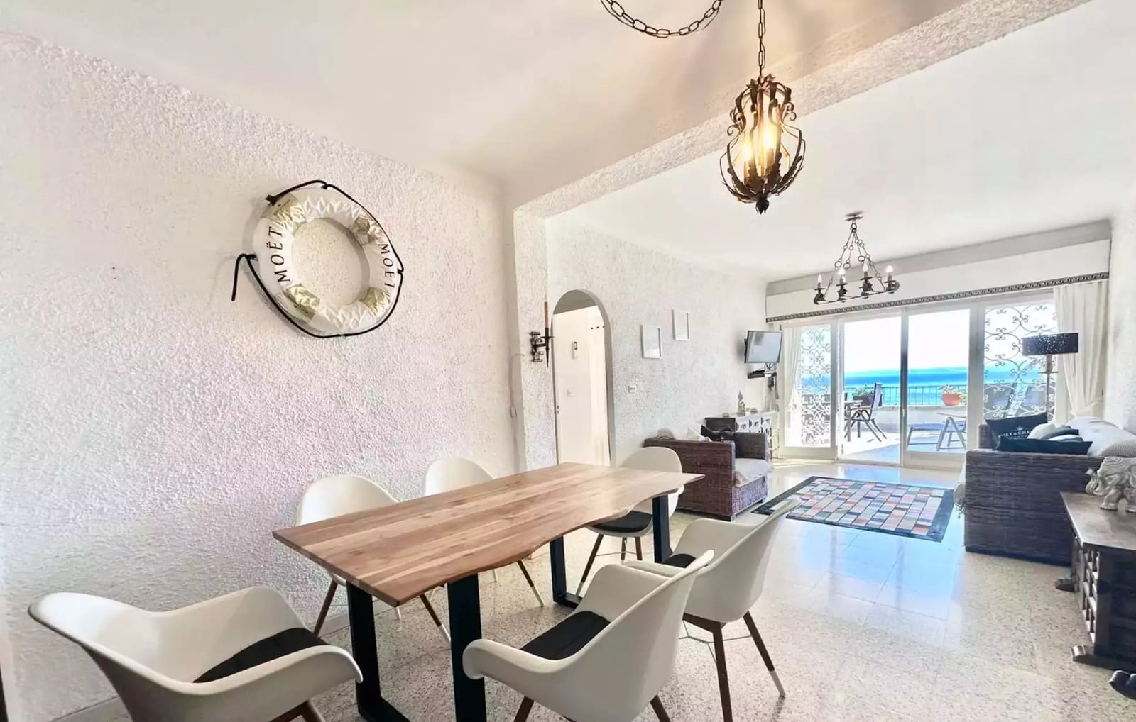 2 bedroom Flat for sale in Roses with garage - € 440,000 (Ref: 9875923)