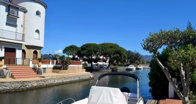 3 camera da letto Casa in vendita in Empuriabrava, Castelló d'Empúries con garage - 549.000 € (Rif: 9875925)