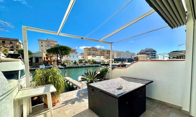 3 slaapkamer Huis te koop in Santa Margarida, Roses met garage - € 460.000 (Ref: 9875927)