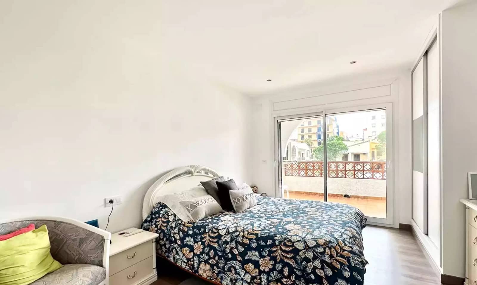 3 bedroom Townhouse for sale in Santa Margarida with garage - € 460,000 (Ref: 9875927)