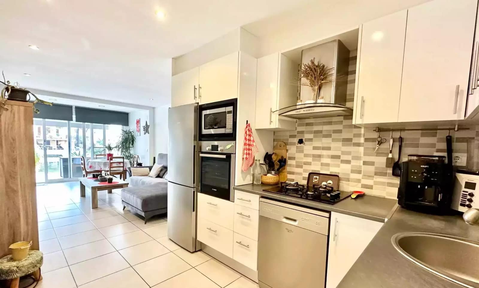3 bedroom Townhouse for sale in Santa Margarida with garage - € 460,000 (Ref: 9875927)