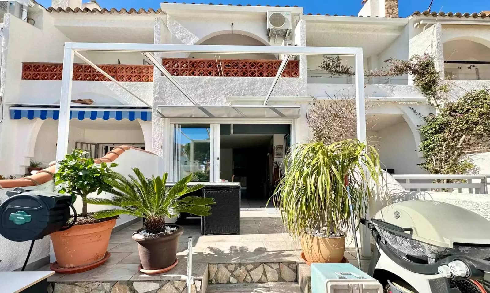 3 bedroom Townhouse for sale in Santa Margarida with garage - € 460,000 (Ref: 9875927)
