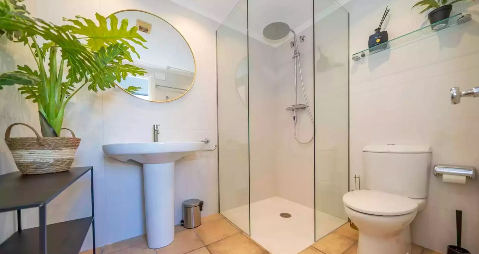 3 bedroom Villa for sale in El Mas Fumats with pool garage - € 825,000 (Ref: 9875928)