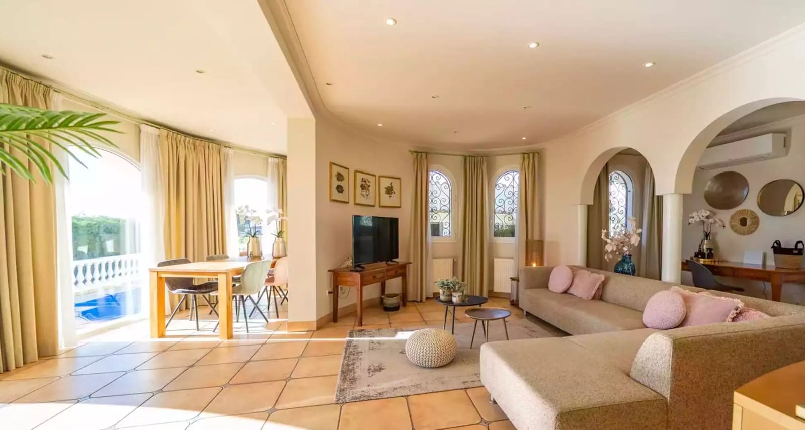 3 bedroom Villa for sale in El Mas Fumats with pool garage - € 825,000 (Ref: 9875928)