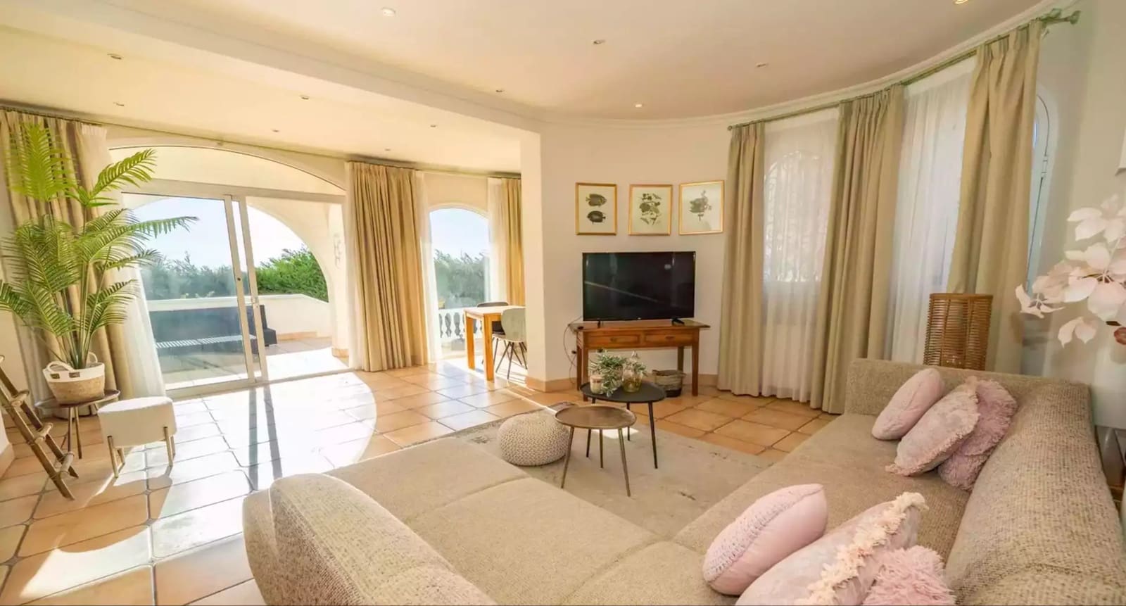 3 bedroom Villa for sale in El Mas Fumats with pool garage - € 825,000 (Ref: 9875928)