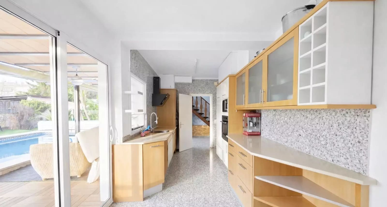 4 bedroom Villa for sale in Empuriabrava with pool garage - € 790,000 (Ref: 9875929)