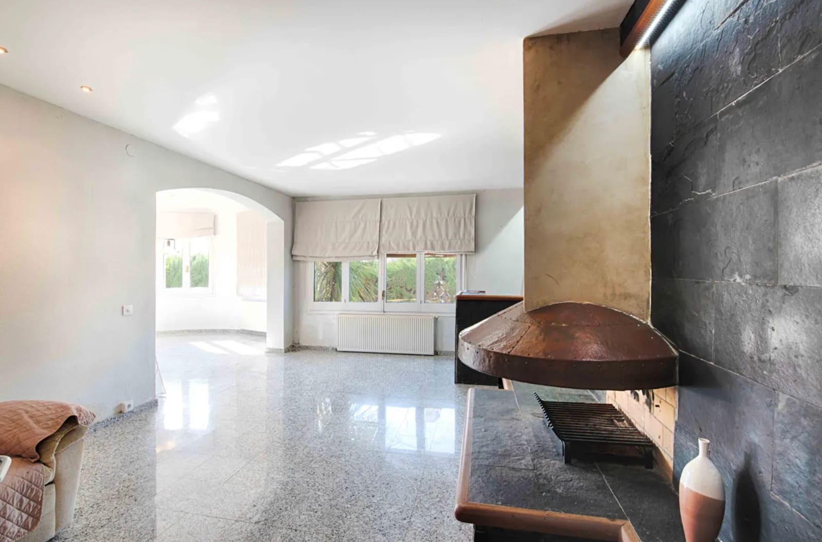 4 slaapkamer Villa te koop in Empuriabrava met zwembad garage - € 790.000 (Ref: 9875929)