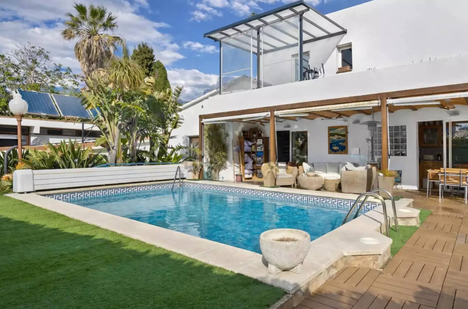 4 slaapkamer Villa te koop in Empuriabrava met zwembad garage - € 790.000 (Ref: 9875929)