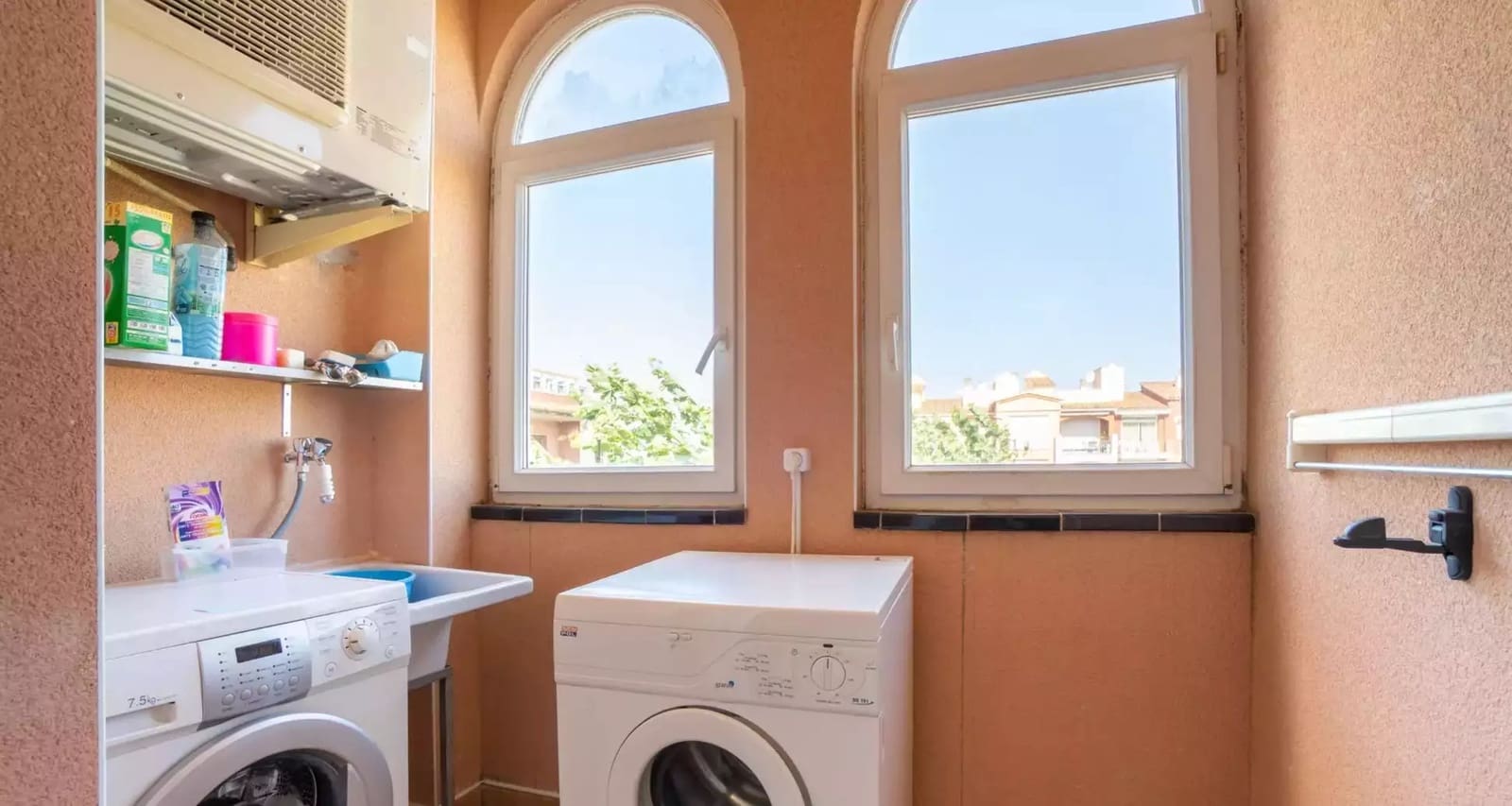 3 soveværelse Lejlighed til salg i Empuriabrava med garage - € 490.000 (Ref: 9878233)