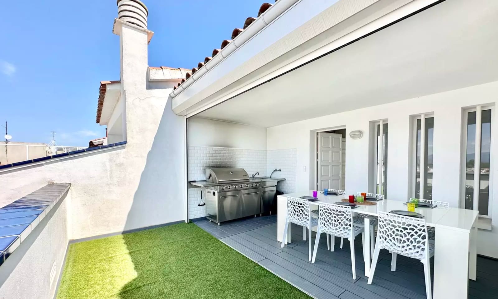 3 chambre Appartement à vendre à Empuriabrava avec piscine garage - 470 000 € (Ref: 9880752)