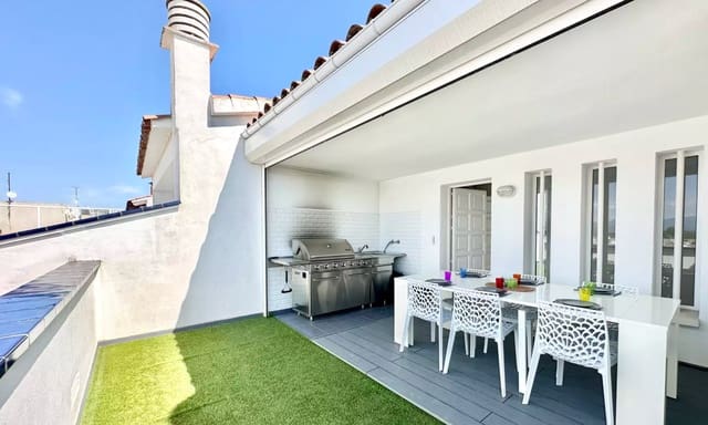 3 chambre Appartement à vendre à Empuriabrava, Castelló d'Empúries avec piscine garage - 470 000 € (Ref: 9880752)
