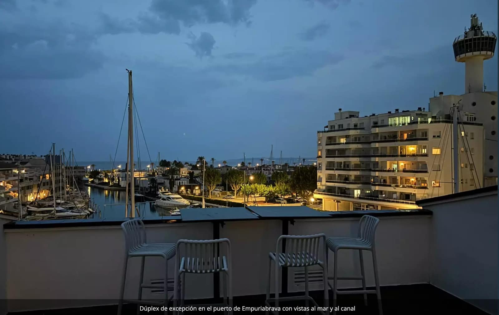 3 chambre Appartement à vendre à Empuriabrava avec piscine garage - 470 000 € (Ref: 9880752)