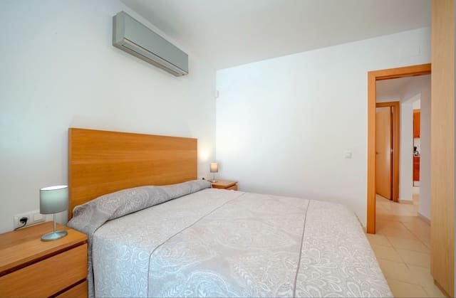 3 soverom Villa til salgs i Empuriabrava, Castelló d'Empúries med svømmebasseng garasje - € 420 000 (Ref: 9890026)