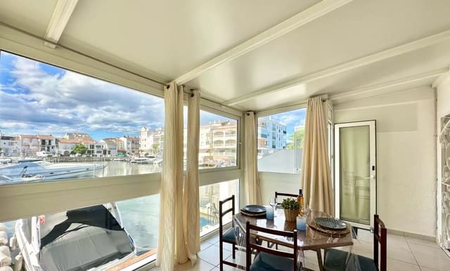 Casa de 4 habitaciones en Empuriabrava, Castelló d'Empúries en venta con garaje - 470.000 € (Ref: 9890027)