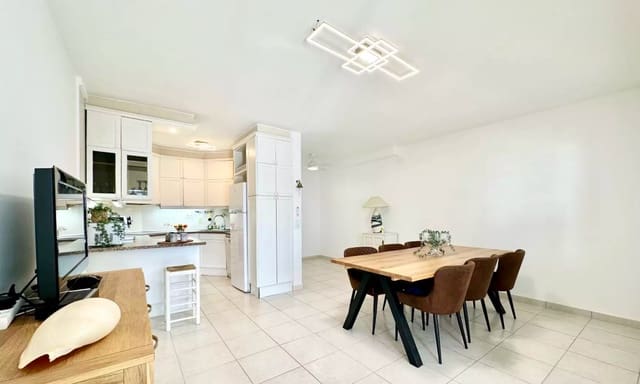 Casa de 4 habitaciones en Empuriabrava, Castelló d'Empúries en venta con garaje - 470.000 € (Ref: 9890027)