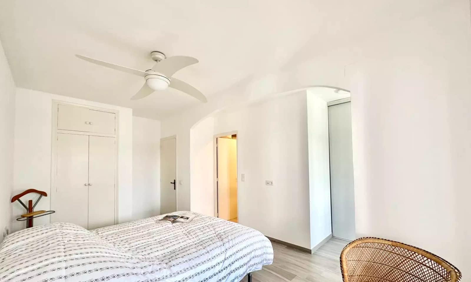 Casa de 4 habitaciones en Empuriabrava en venta con garaje - 470.000 € (Ref: 9890027)