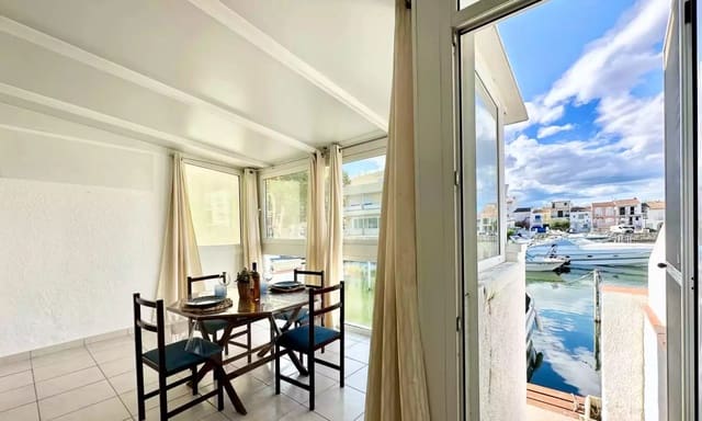 Casa de 4 habitaciones en Empuriabrava, Castelló d'Empúries en venta con garaje - 470.000 € (Ref: 9890027)