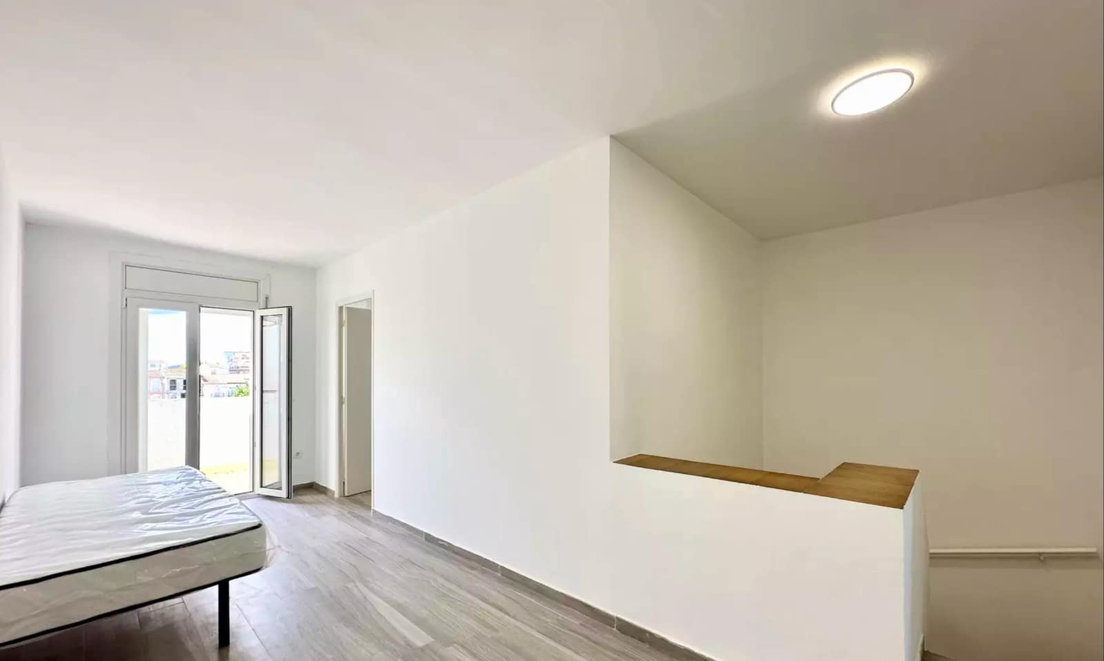 Casa de 4 habitaciones en Empuriabrava en venta con garaje - 470.000 € (Ref: 9890027)