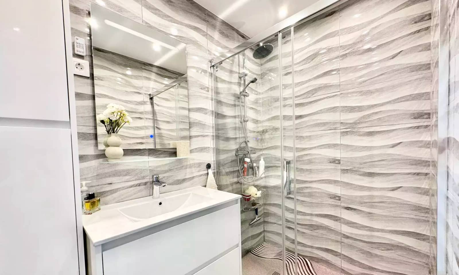 Casa de 4 habitaciones en Empuriabrava en venta con garaje - 470.000 € (Ref: 9890027)