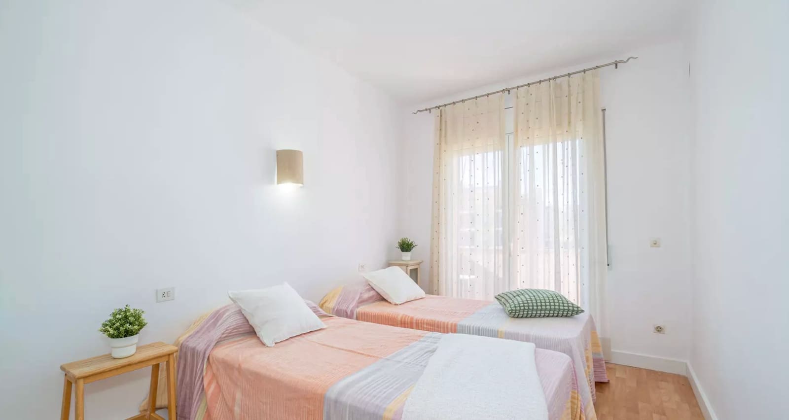 3 bedroom Flat for sale in Empuriabrava - € 340,000 (Ref: 9906886)