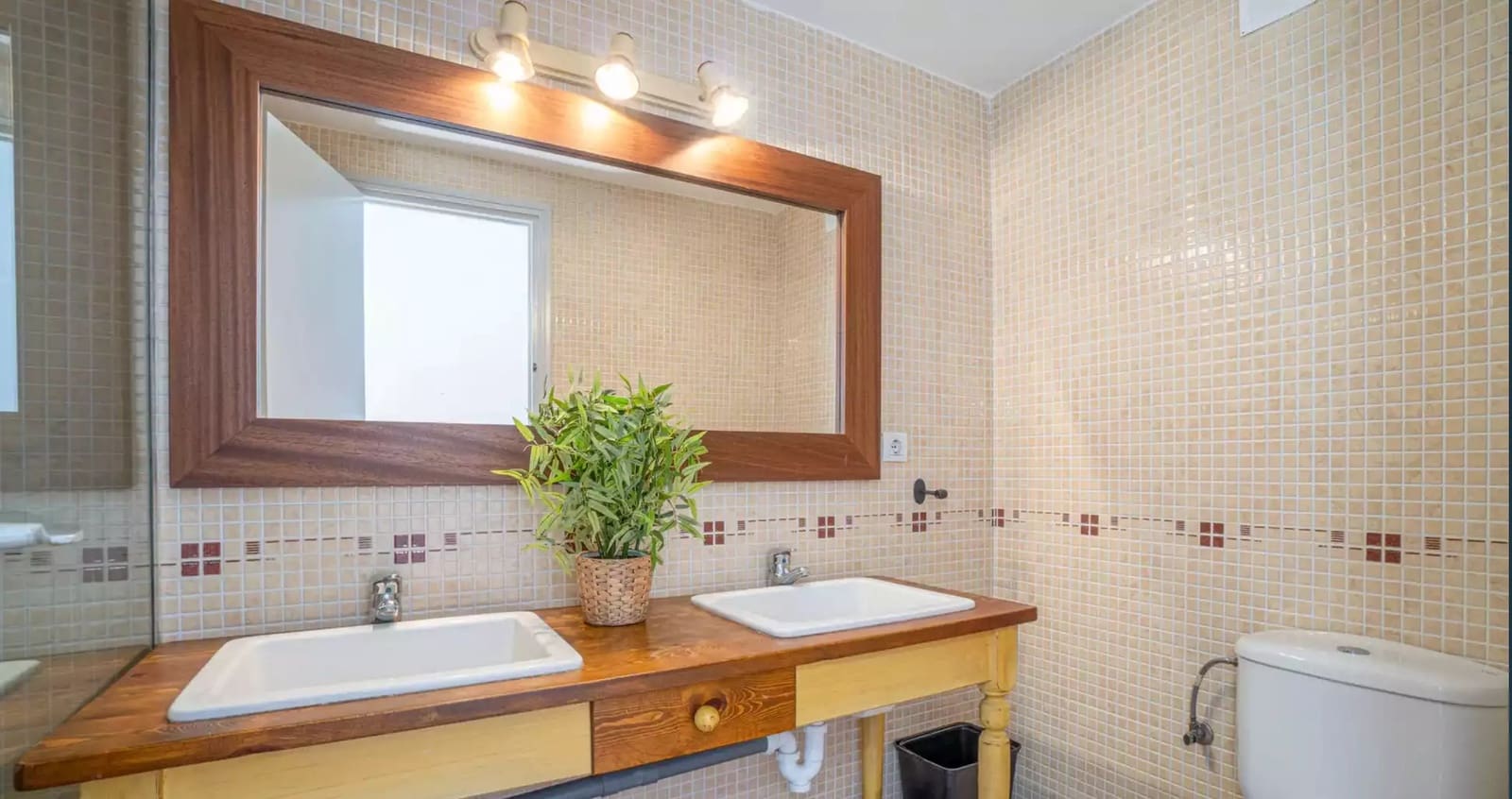 3 bedroom Flat for sale in Empuriabrava - € 340,000 (Ref: 9906886)