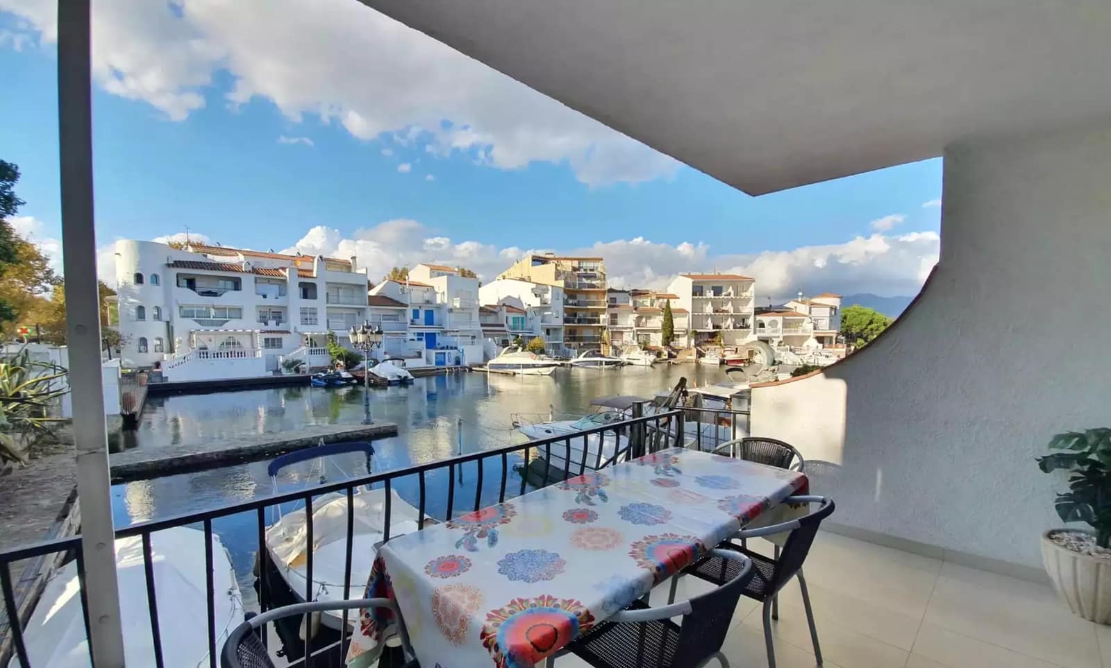 1 Zimmer Wohnung zu verkaufen in Empuriabrava - 249.999 € (Ref: 9910475)