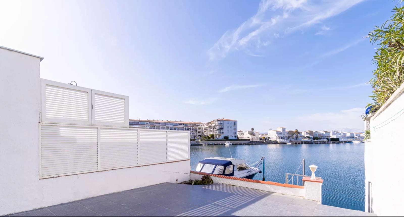 2 quarto Apartamento para venda em Empuriabrava com garagem - 284 000 € (Ref: 9910476)