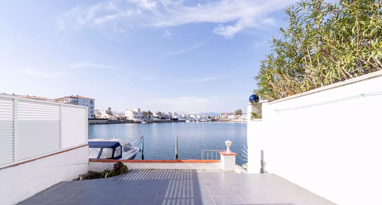 2 quarto Apartamento para venda em Empuriabrava com garagem - 284 000 € (Ref: 9910476)