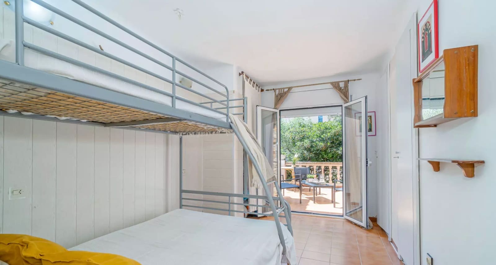 2 bedroom Flat for sale in Empuriabrava - € 260,000 (Ref: 9910478)