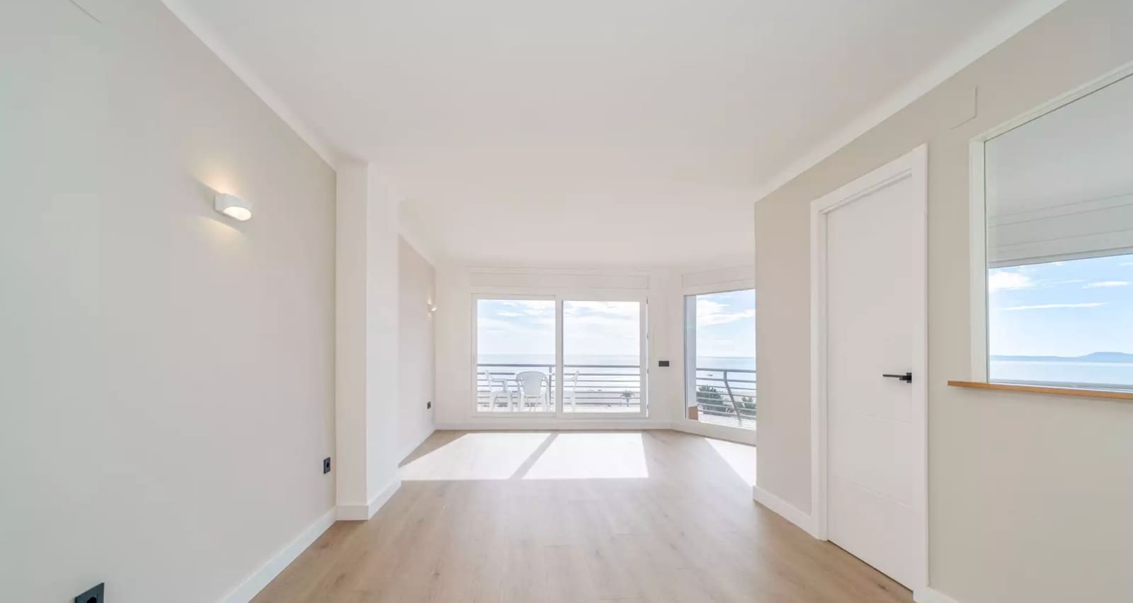 1 slaapkamer Flat te koop in Empuriabrava - € 397.000 (Ref: 9910480)