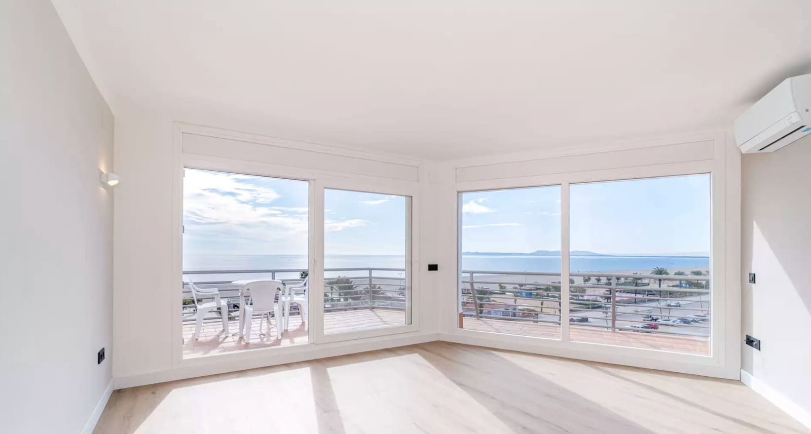 1 slaapkamer Flat te koop in Empuriabrava - € 397.000 (Ref: 9910480)
