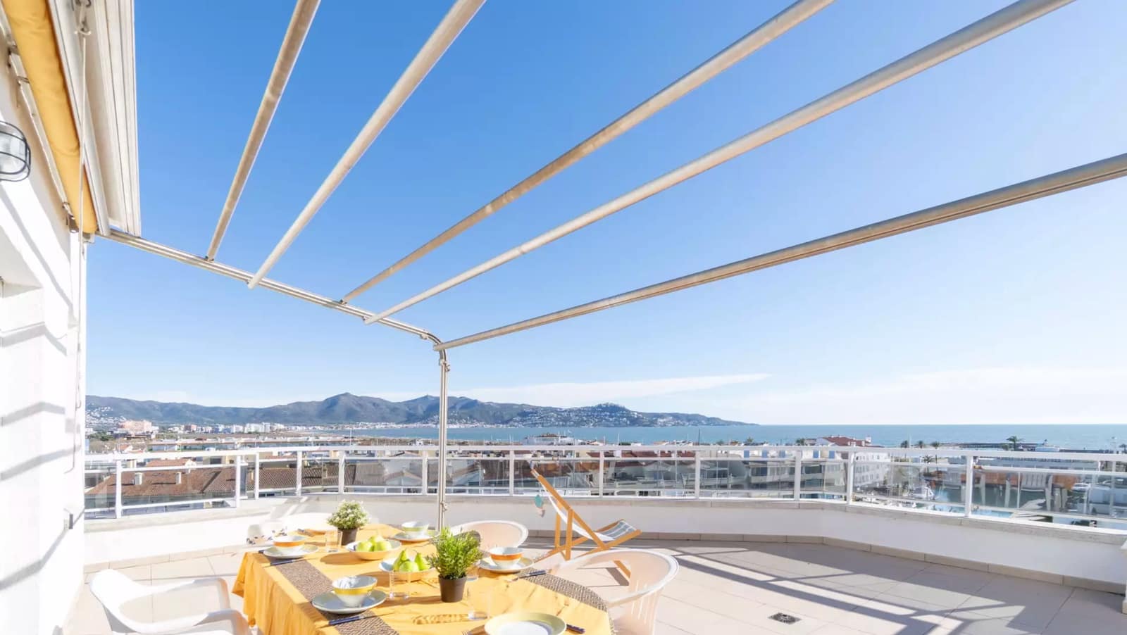 2 sovrum Lägenhet till salu i Empuriabrava - 460 000 € (Ref: 9910481)