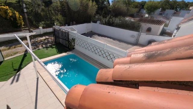 3 soveværelse Villa til salg i Empuriabrava, Castelló d'Empúries med swimmingpool - € 295.000 (Ref: 9910487)