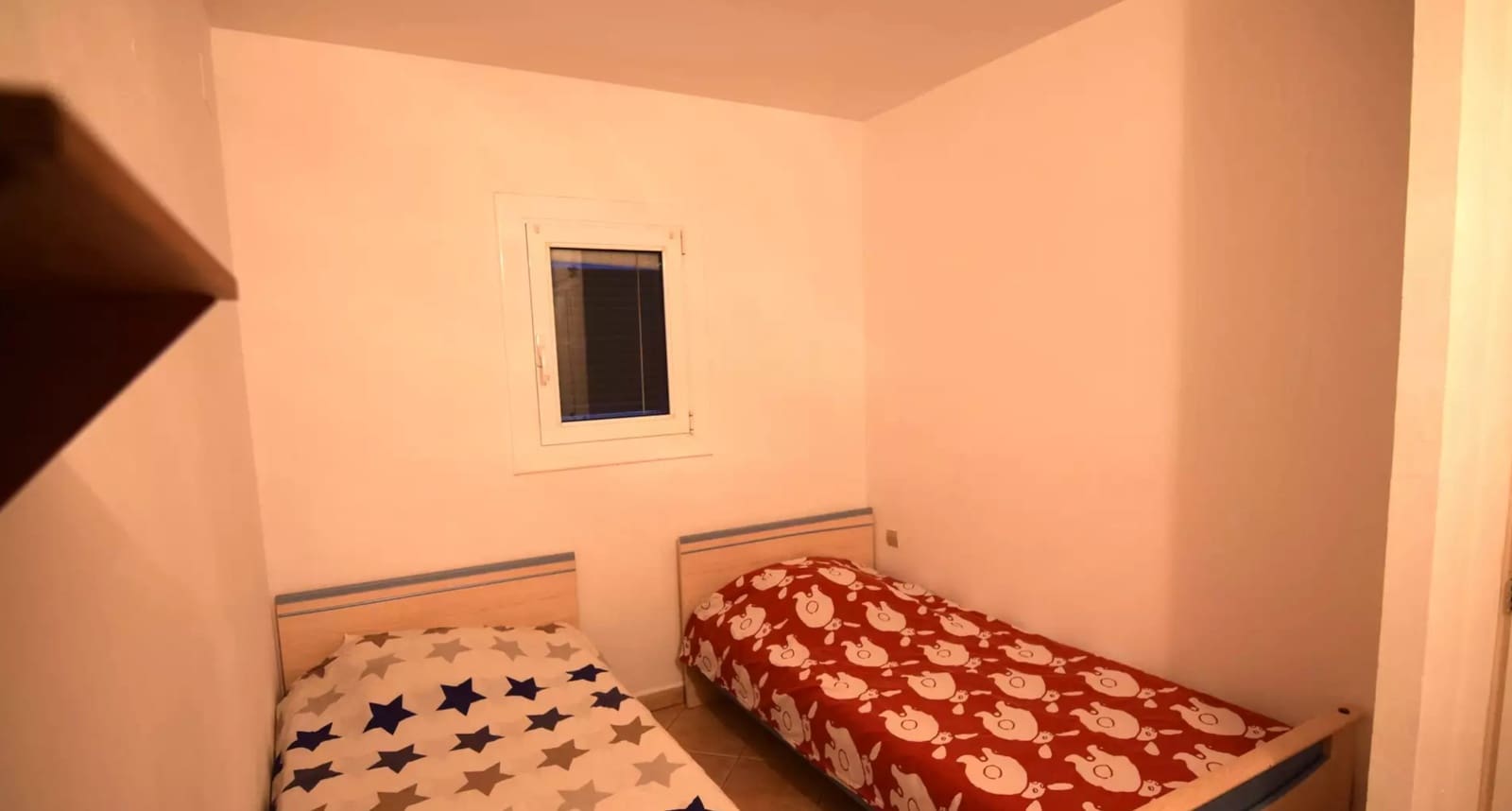 Casa de 4 habitaciones en Empuriabrava en venta - 425.000 € (Ref: 9910489)