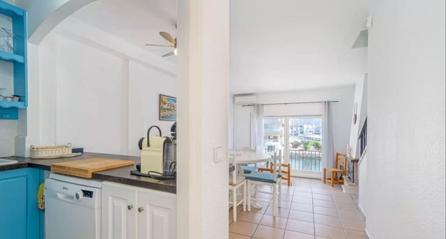 3 sypialnia Dom na sprzedaż w Empuriabrava, Castelló d'Empúries z garażem - 450 000 € (Ref: 9910490)
