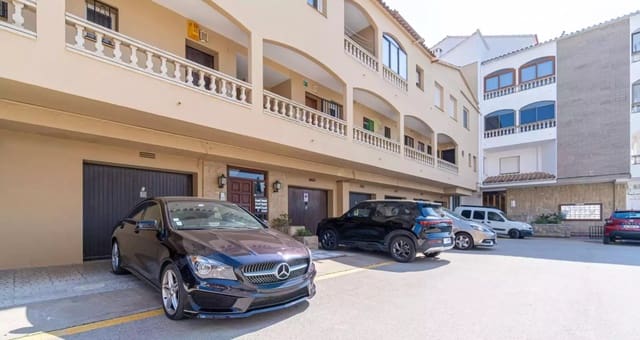 3 sypialnia Dom na sprzedaż w Empuriabrava, Castelló d'Empúries z garażem - 450 000 € (Ref: 9910490)