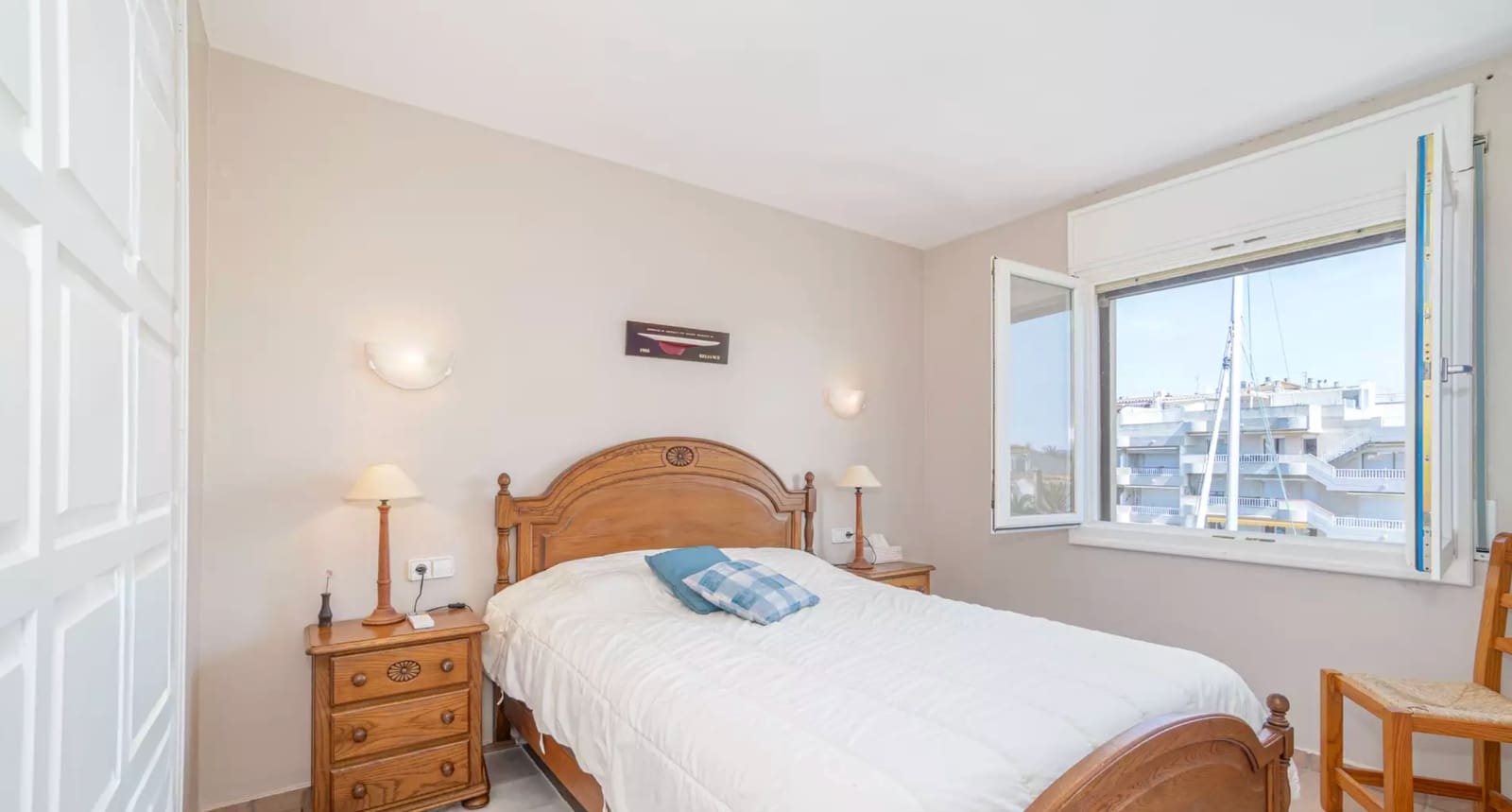 3 sypialnia Dom na sprzedaż w Empuriabrava z garażem - 450 000 € (Ref: 9910490)