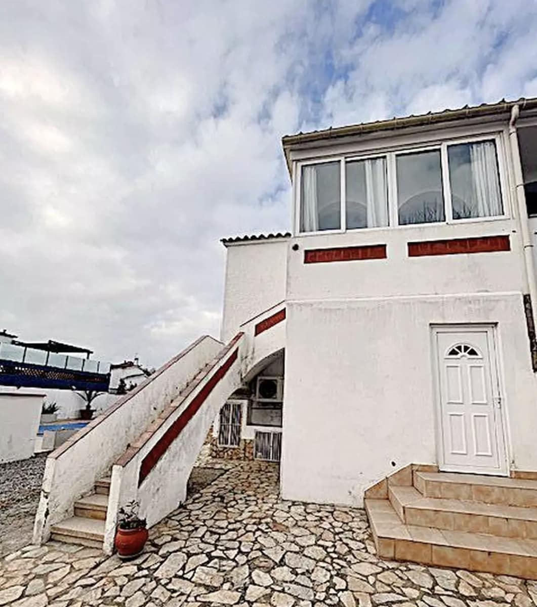 4 bedroom Villa for sale in Empuriabrava with garage - € 385,000 (Ref: 9910491)