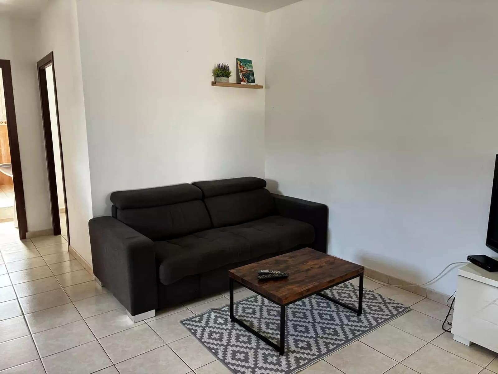 4 slaapkamer Villa te koop in Empuriabrava met zwembad garage - € 420.000 (Ref: 9910491)