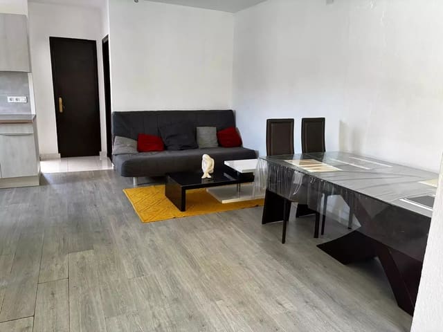 4 sypialnia Willa na sprzedaż w Empuriabrava, Castelló d'Empúries z basenem garażem - 420 000 € (Ref: 9910491)