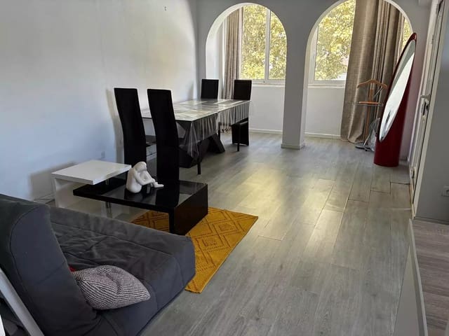4 sypialnia Willa na sprzedaż w Empuriabrava, Castelló d'Empúries z basenem garażem - 420 000 € (Ref: 9910491)