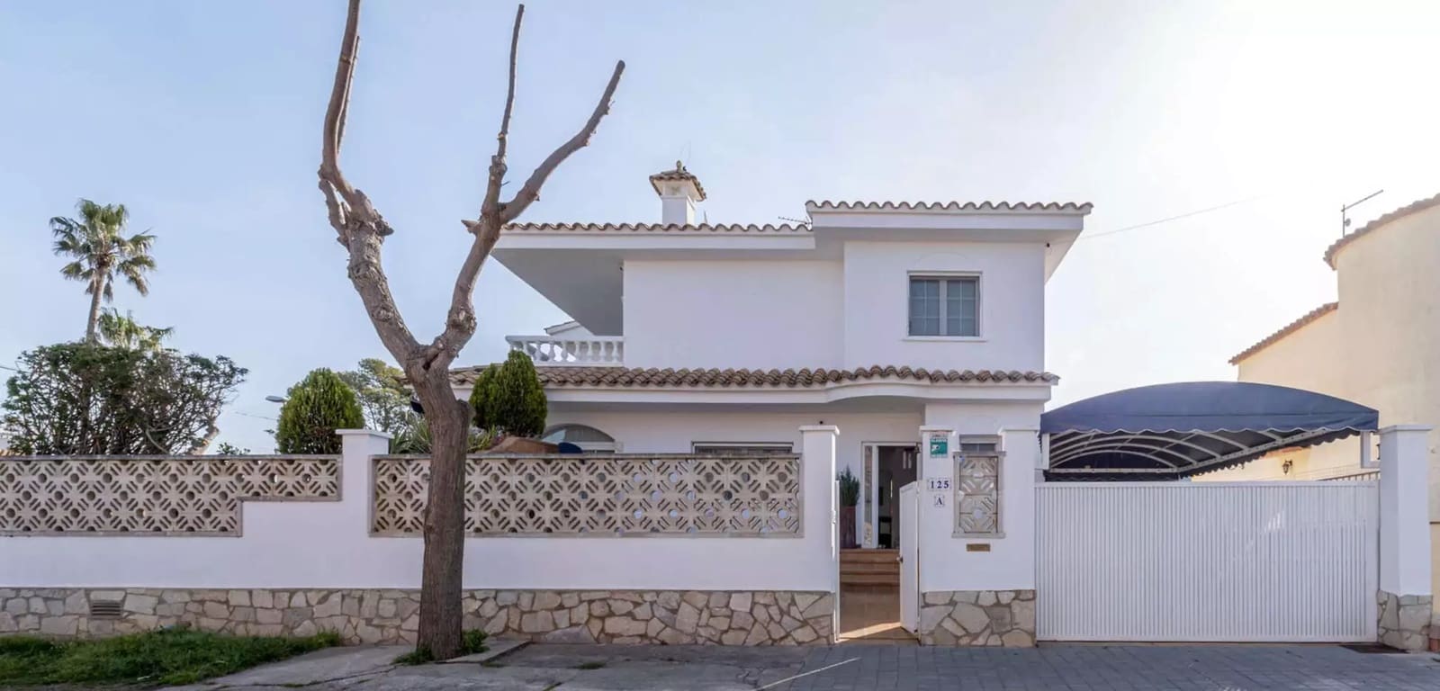 5 chambre Villa/Maison à vendre à Empuriabrava avec piscine garage - 780 000 € (Ref: 9910492)