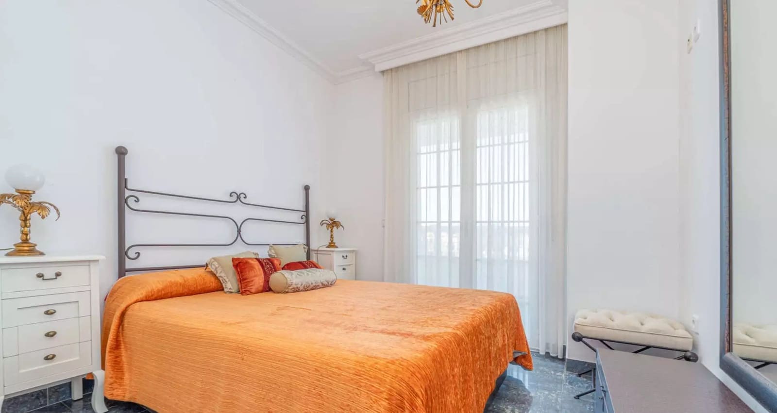 5 chambre Villa/Maison à vendre à Empuriabrava avec piscine garage - 780 000 € (Ref: 9910492)
