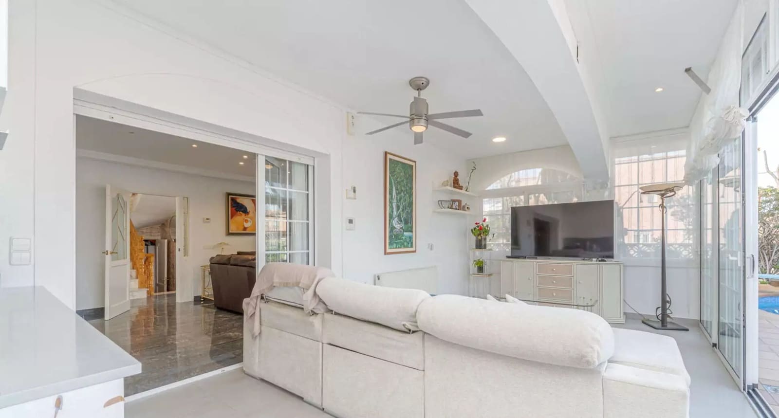 5 chambre Villa/Maison à vendre à Empuriabrava avec piscine garage - 780 000 € (Ref: 9910492)
