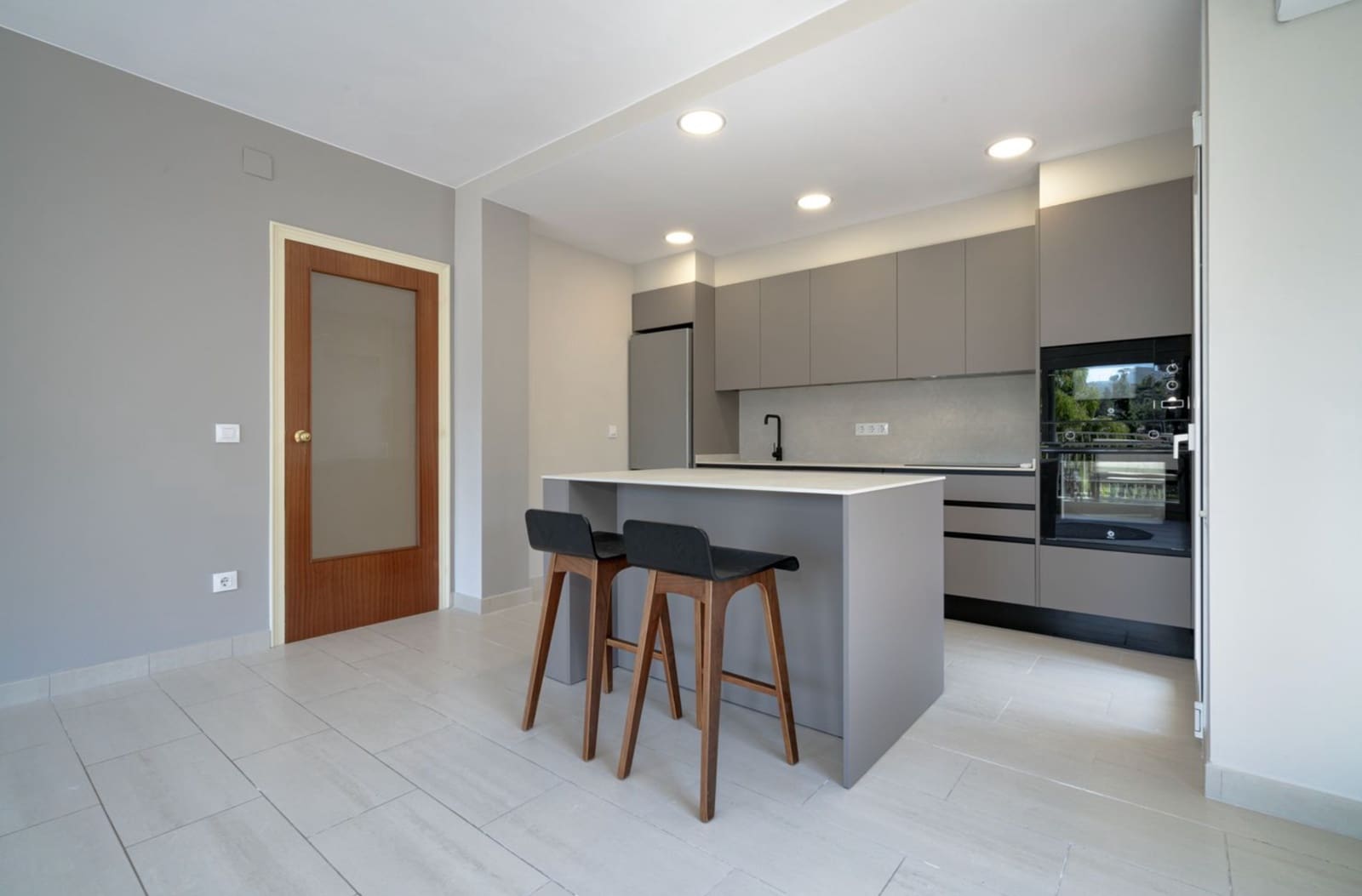 3 bedroom Flat for sale in Roses with garage - € 389,000 (Ref: 9928062)
