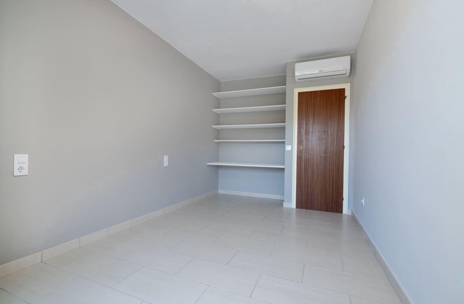 3 soverom Leilighet til salgs i Roses med garasje - € 389 000 (Ref: 9928062)